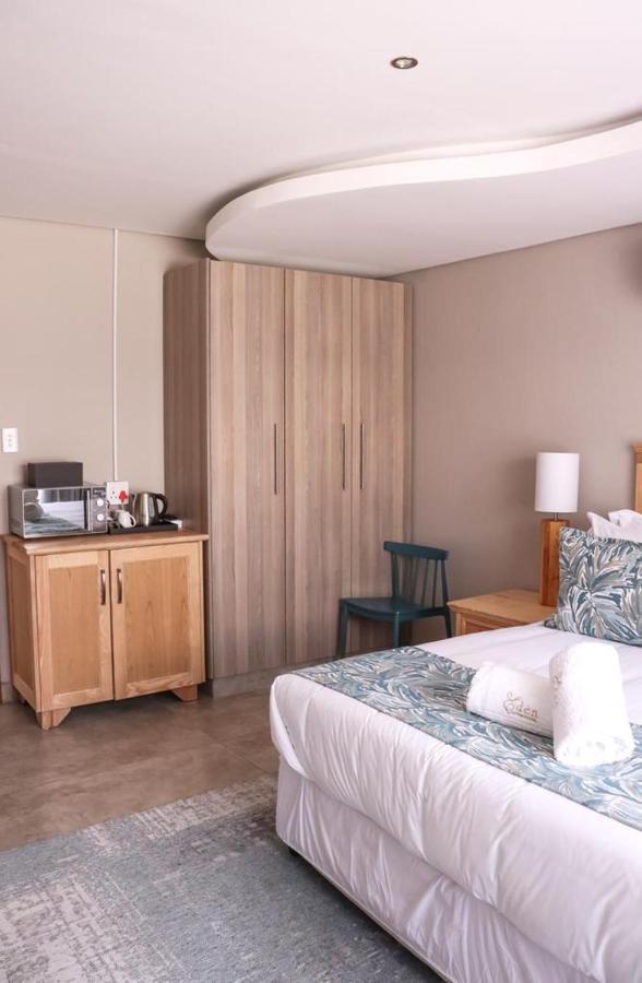 Eden Boutique Hotel ค็อกสตาด ภายนอก รูปภาพ
