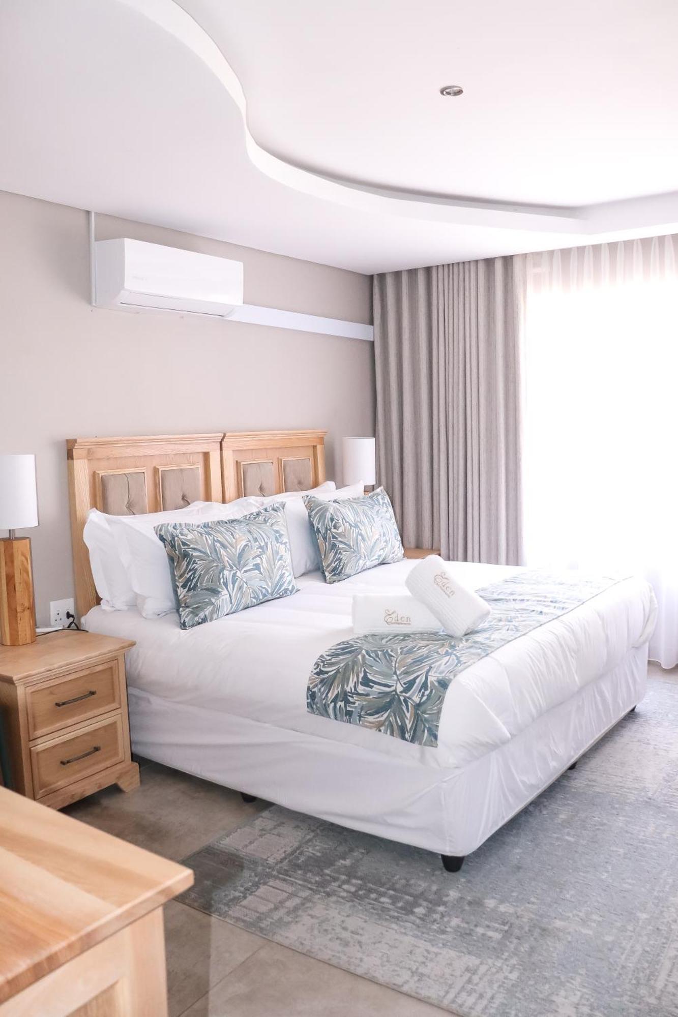 Eden Boutique Hotel ค็อกสตาด ภายนอก รูปภาพ