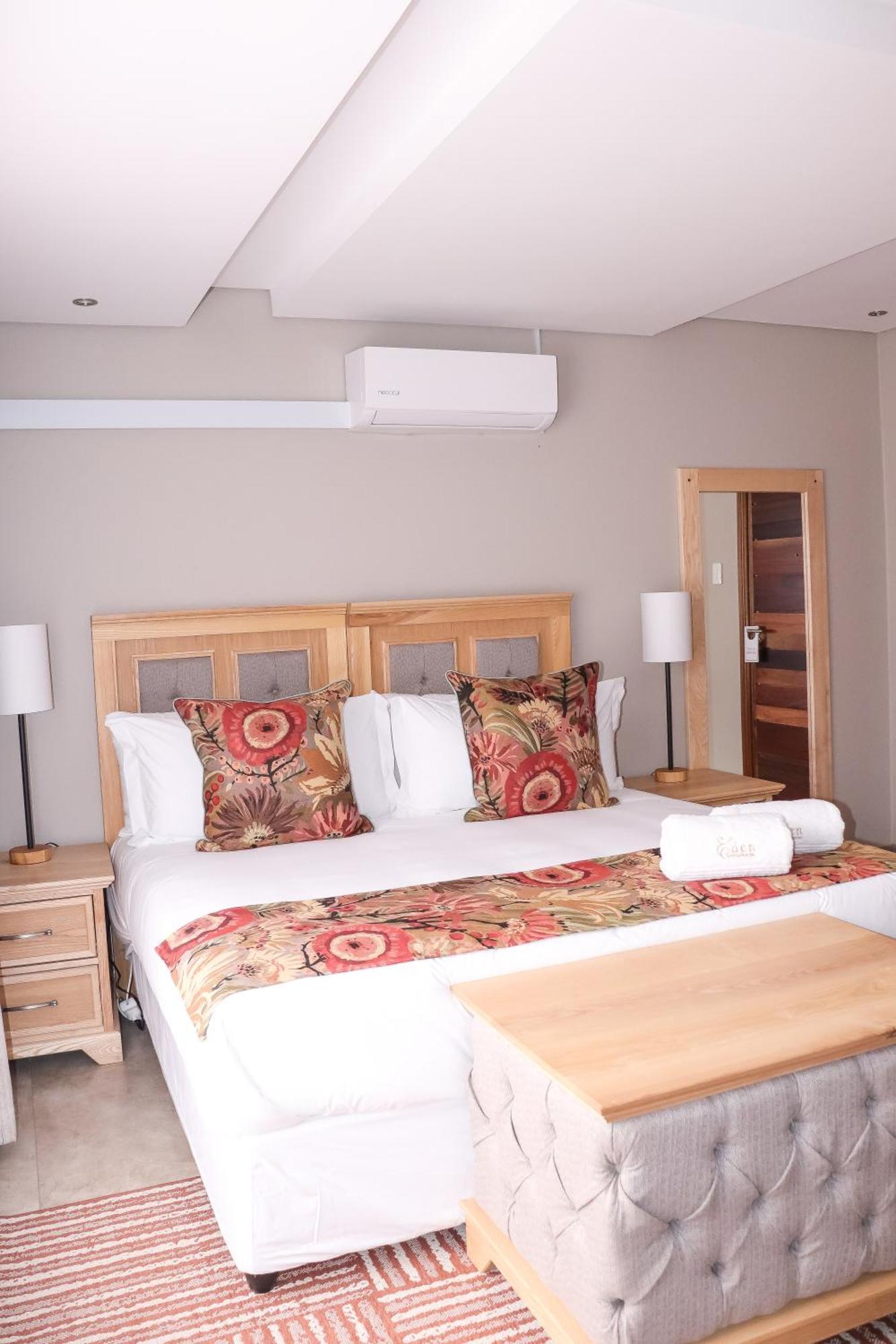 Eden Boutique Hotel ค็อกสตาด ภายนอก รูปภาพ